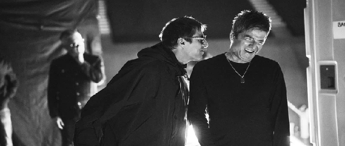 OASIS : Don't Look Back In Anger